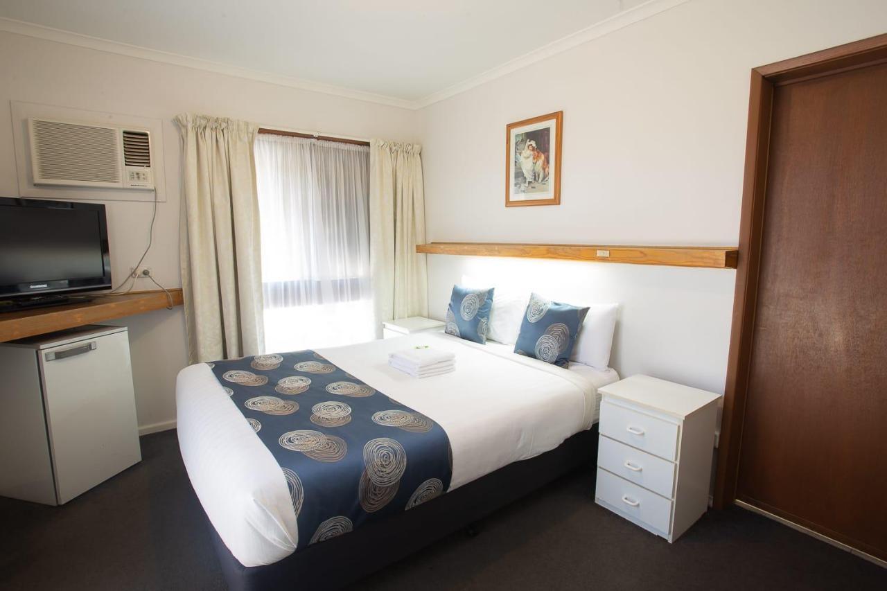 Majestic Motel Horsham Exterior foto