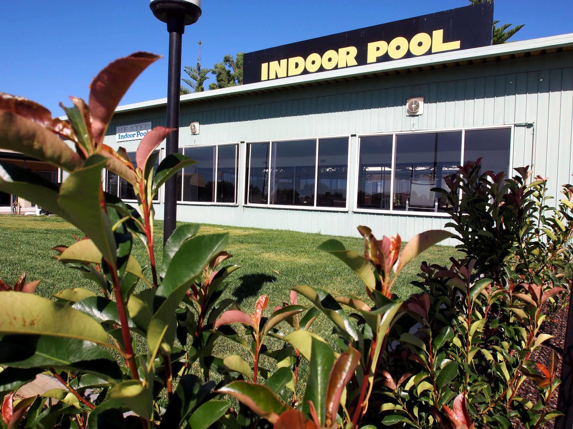 Majestic Motel Horsham Exterior foto