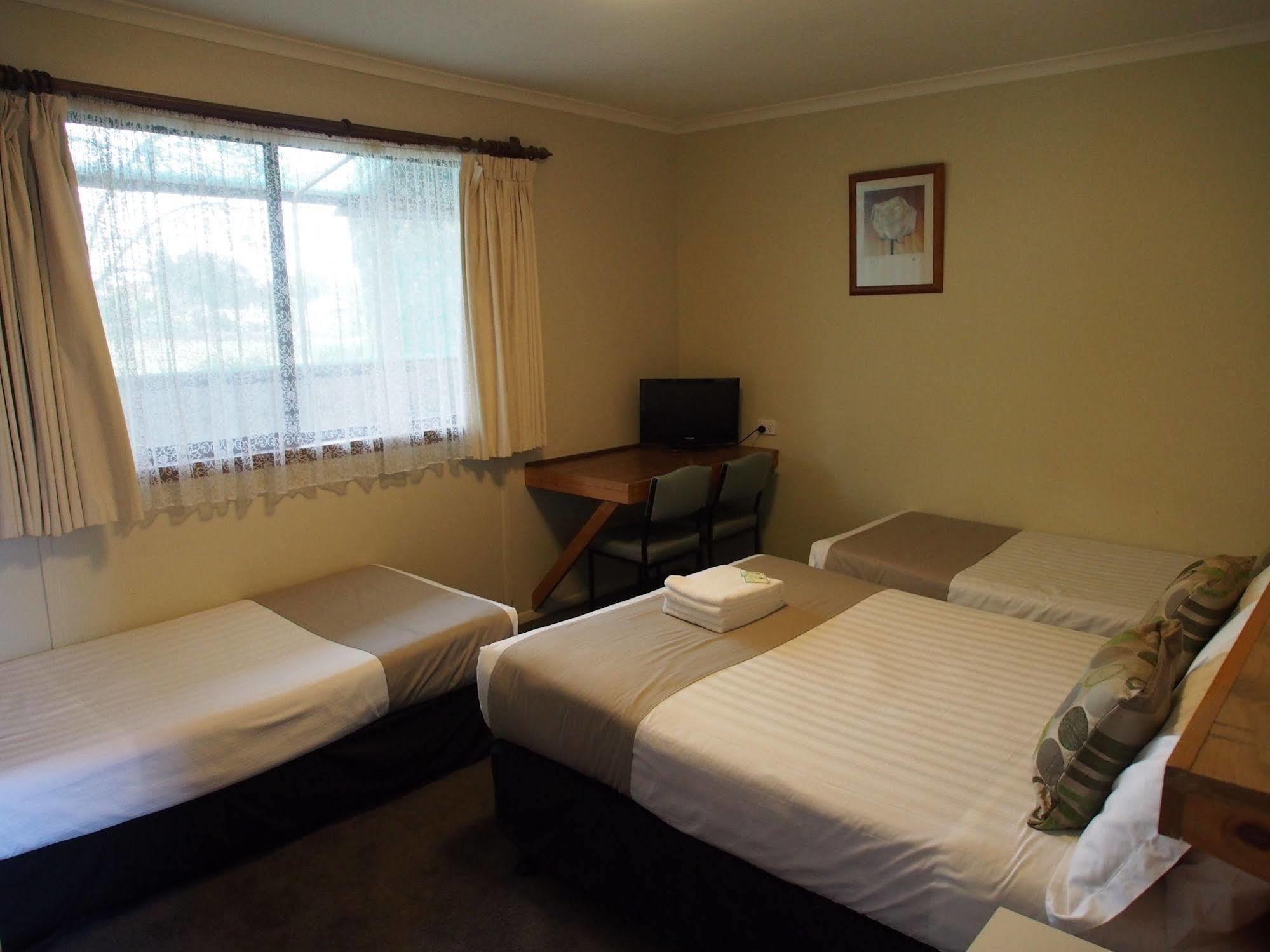 Majestic Motel Horsham Exterior foto